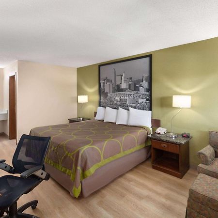 Super 8 By Wyndham Fort Mitchell Cincinnati Area Exterior foto
