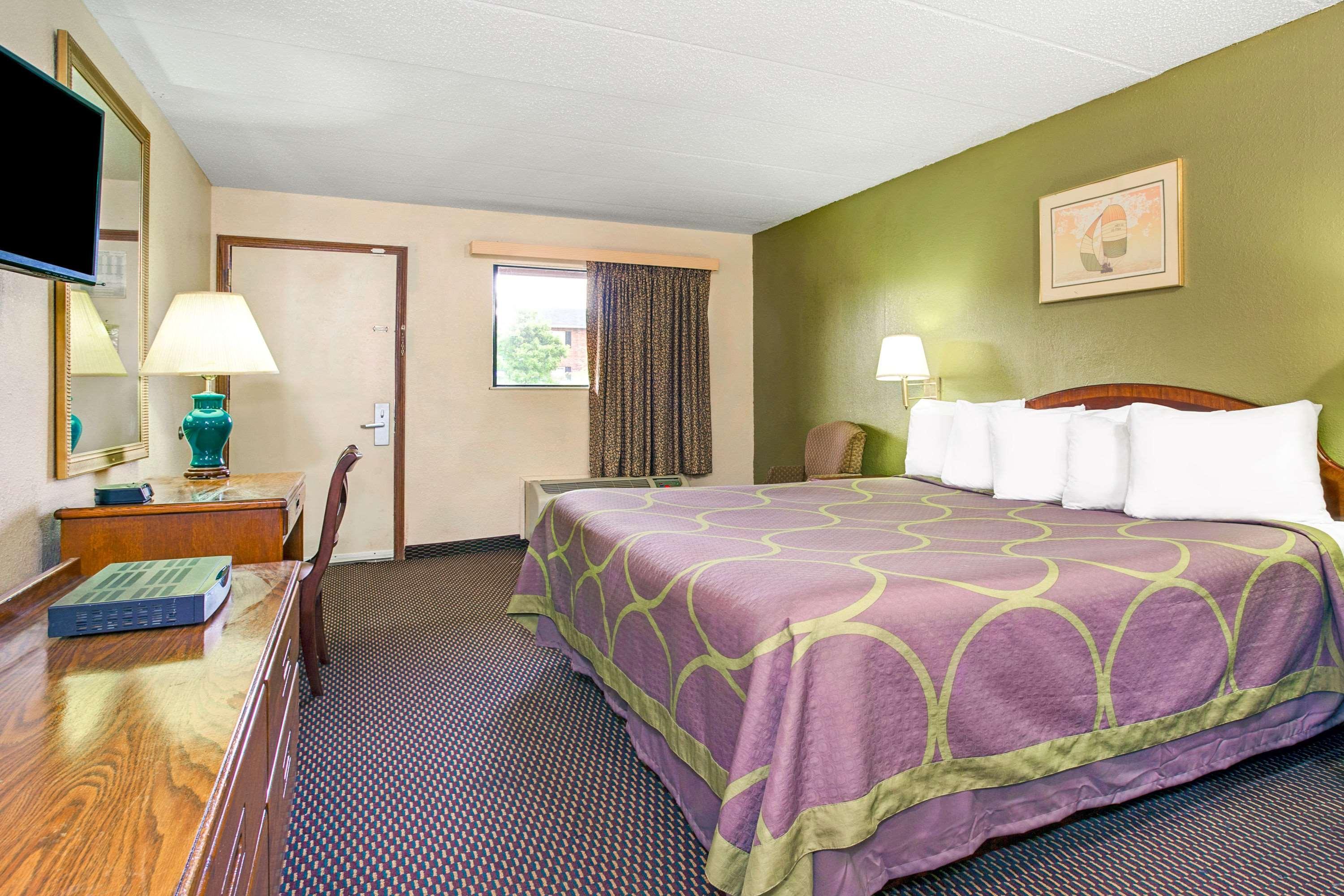 Super 8 By Wyndham Fort Mitchell Cincinnati Area Exterior foto
