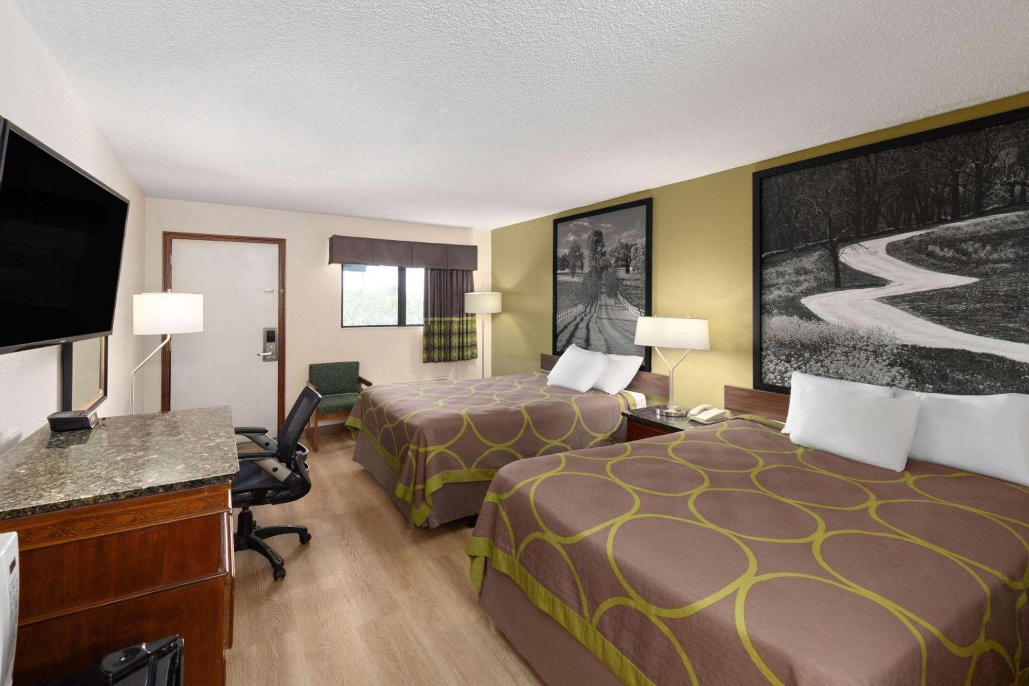 Super 8 By Wyndham Fort Mitchell Cincinnati Area Exterior foto